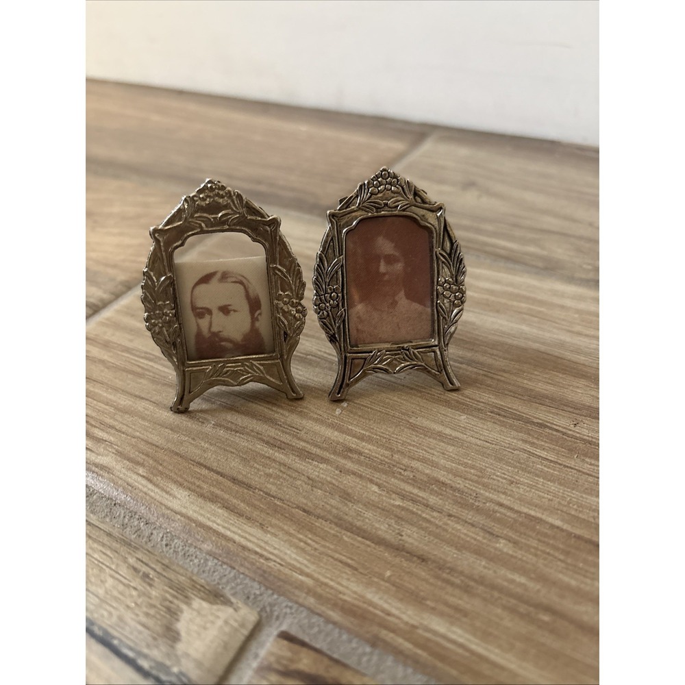 Vintage MCM Miniature Metal Floral Rectangular Picture Frames Made in Taiwan
